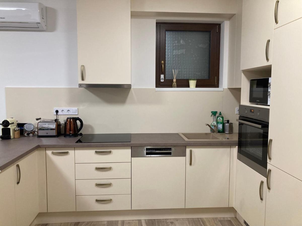 Elixir Apartman Pecsvarad Bagian luar foto